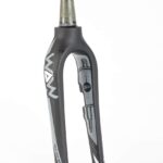 Fourche WAW Carbone Ultimate 20'' HS33 Pattes Verticales WAW Cadres et Fourches|Fourche WAW Carbone Ultimate 20'' HS33 Pattes Verticales WAW Cadres et Fourches|Fourche WAW Carbone Ultimate 20'' HS33 Pattes Verticales WAW Cadres et Fourches|||||||