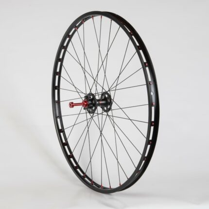 WAW 2018 front wheel 26'' disc + WAW Wheels axle|WAW 2018 front wheel 26'' disc + WAW Wheels axle||||